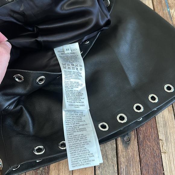 Alexander McQueen eyelet-embellished leather shorts Sz 44 **NWT** - Picture 14 of 15